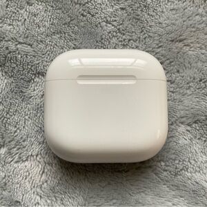 Apple AirPods 4th Generation